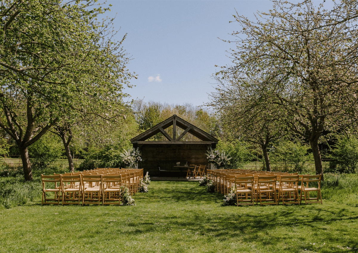 Outdoor weddings